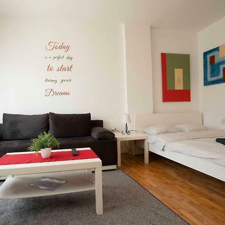 Studio Apartman Natali Загреб Экстерьер фото
